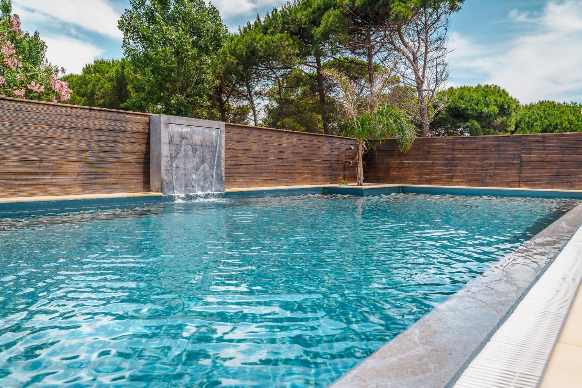 Camping Le Roucan West Vias Exterior foto