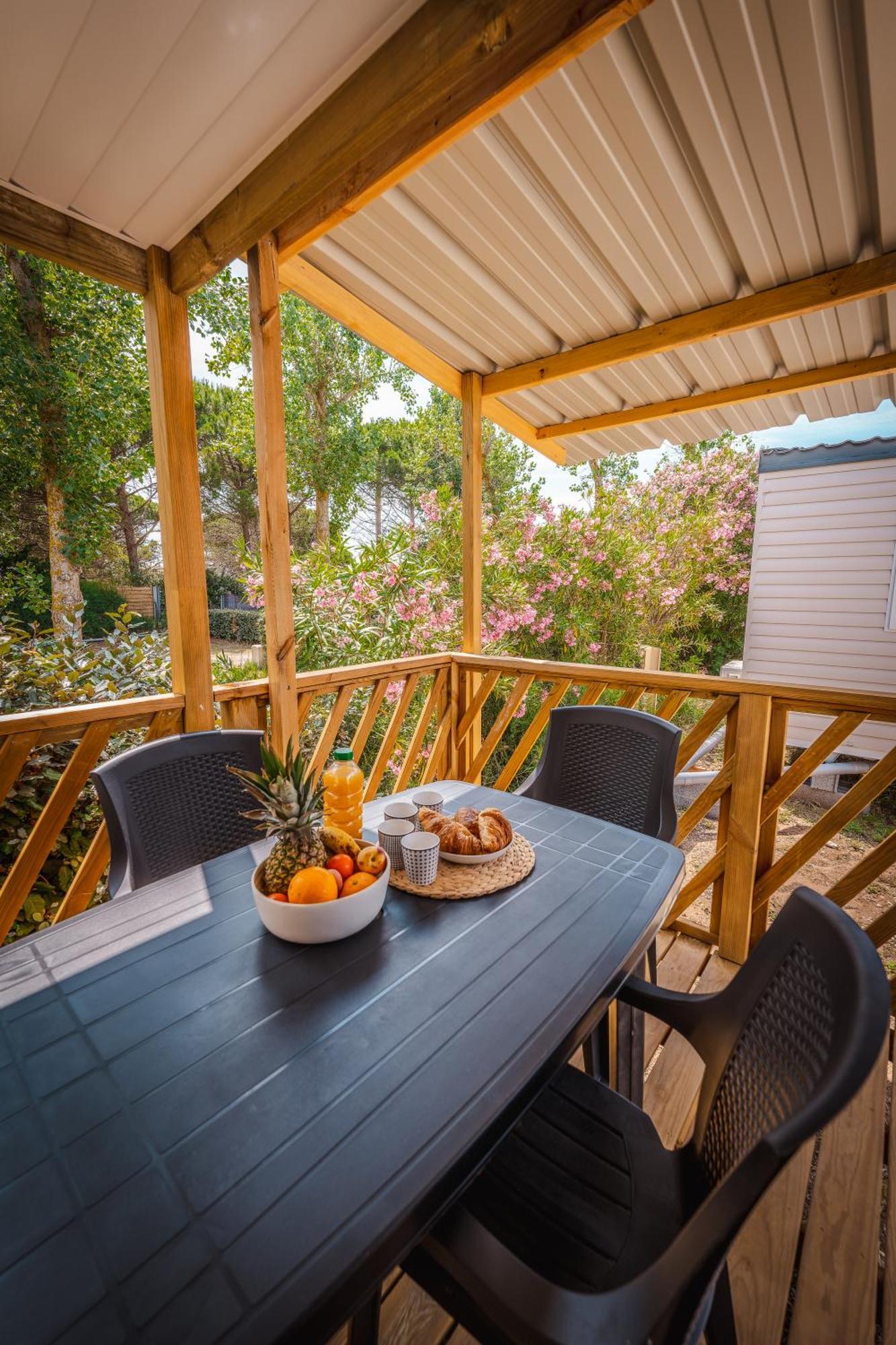 Camping Le Roucan West Vias Exterior foto